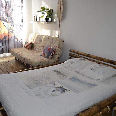 Ferienwohnung Belle Chambre D'Hote Pour 2 A 4 Personnes Chef-Boutonne Exterior foto