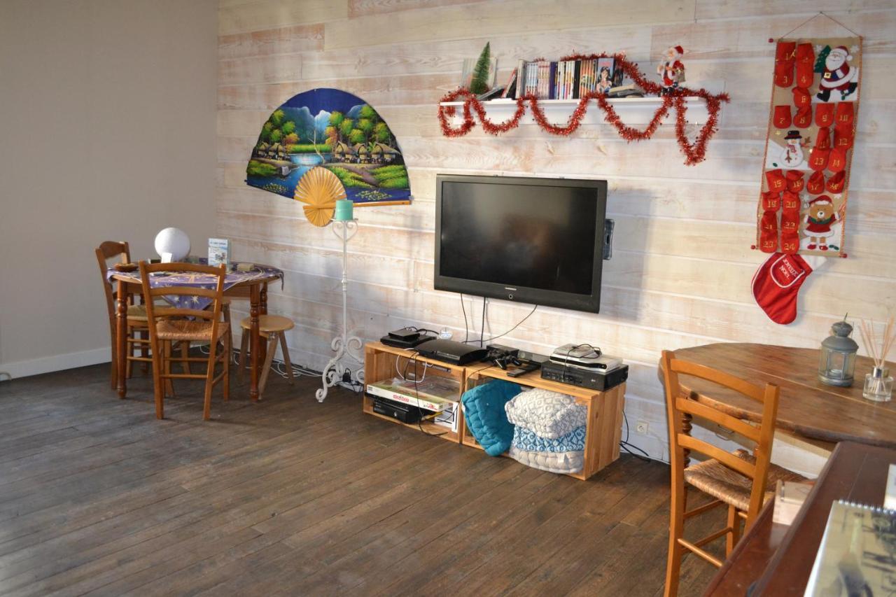 Ferienwohnung Belle Chambre D'Hote Pour 2 A 4 Personnes Chef-Boutonne Exterior foto